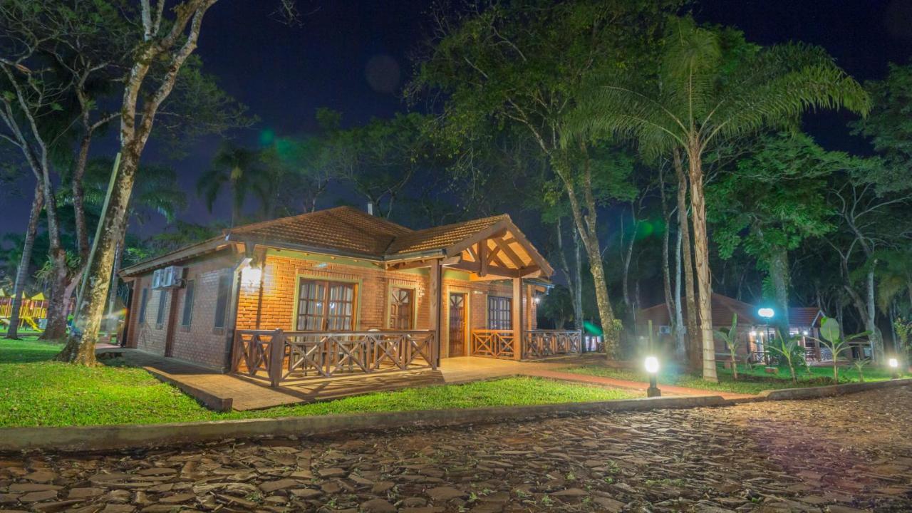 Complejo Americano Puerto Iguazú Exteriör bild